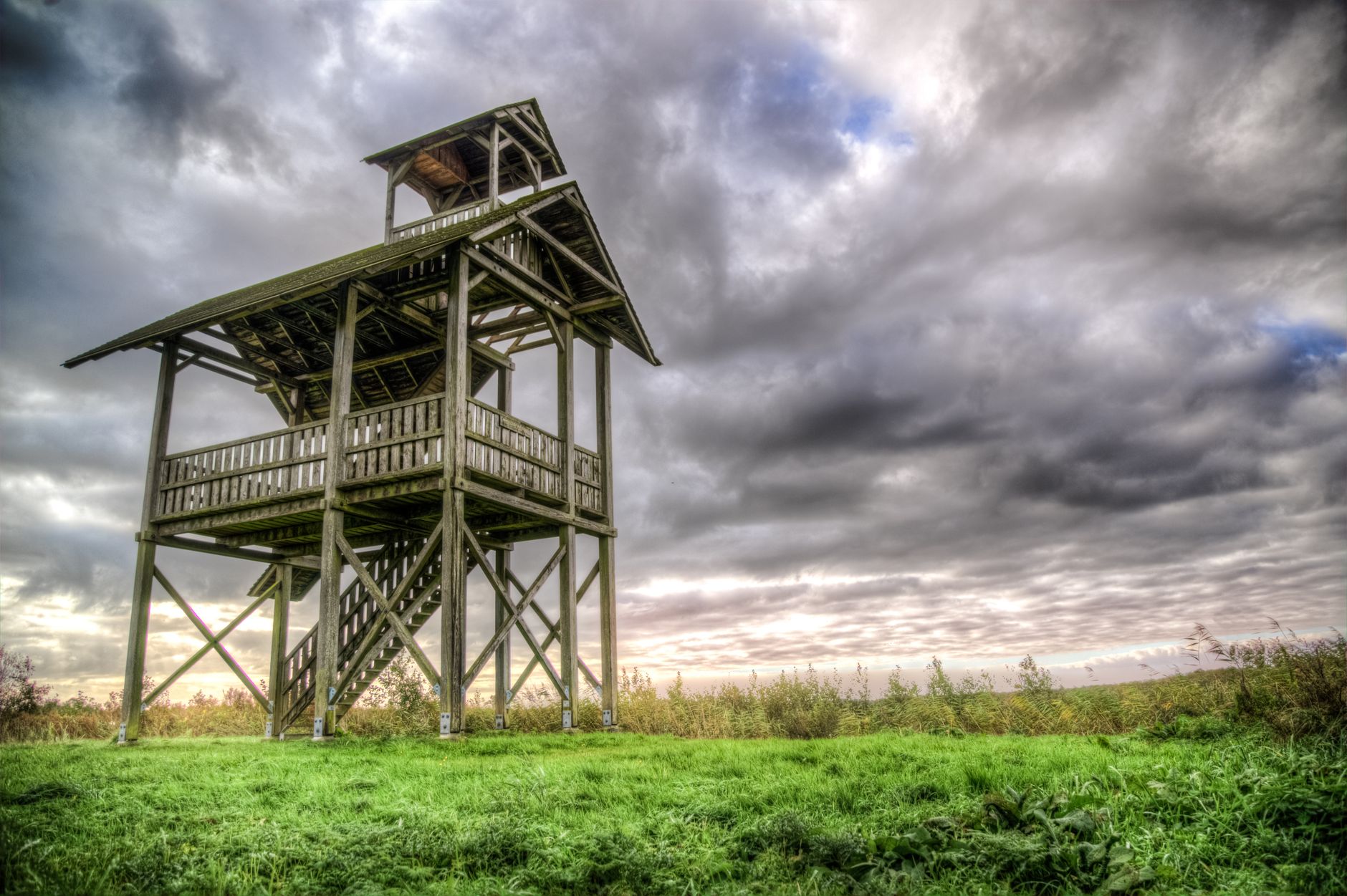 Efekt HDR jak zrobić — od bracketingu po naturalny tone mapping - zdjecie w tresci